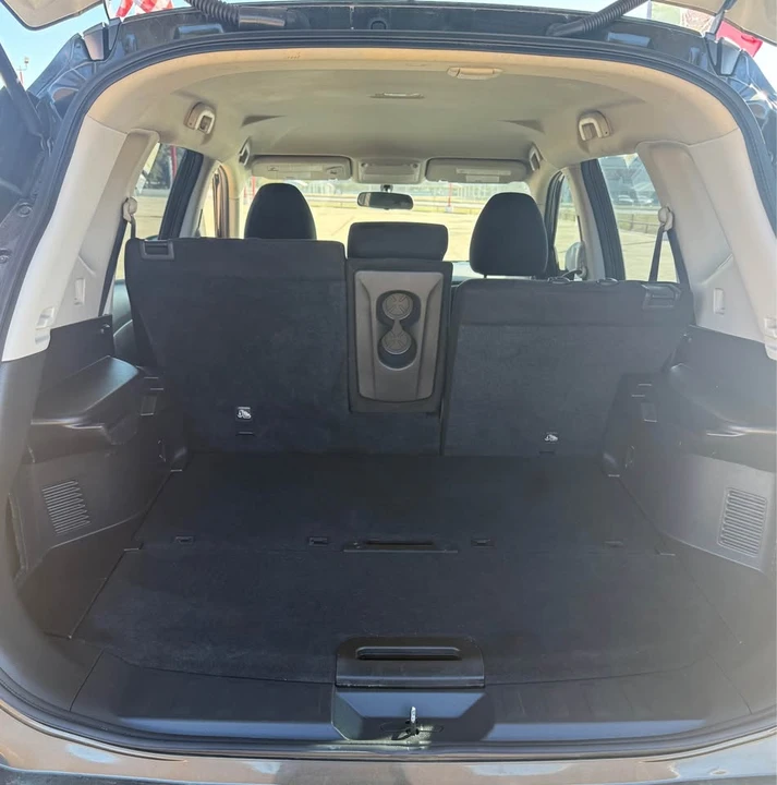 2014 Nissan Rogue - Image 7 of 18