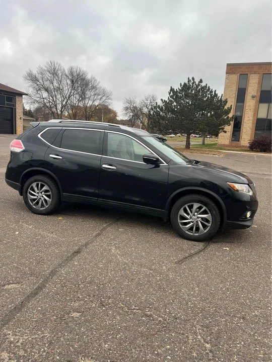 2014 Nissan Rogue - Image 2 of 14