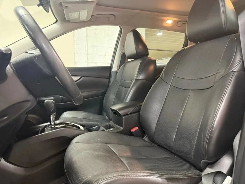 2014 Nissan Rogue - Image 10 of 12