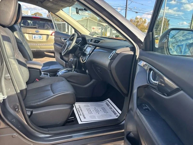 2014 Nissan Rogue - Image 11 of 12
