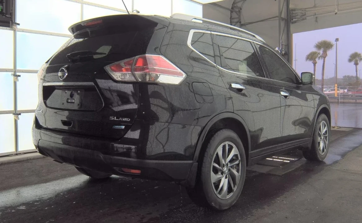 2014 Nissan Rogue - Image 5 of 12