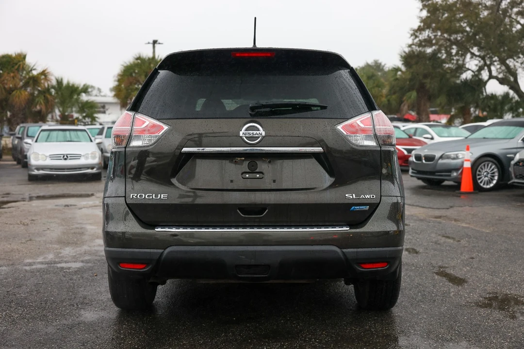 2014 Nissan Rogue - Image 7 of 12