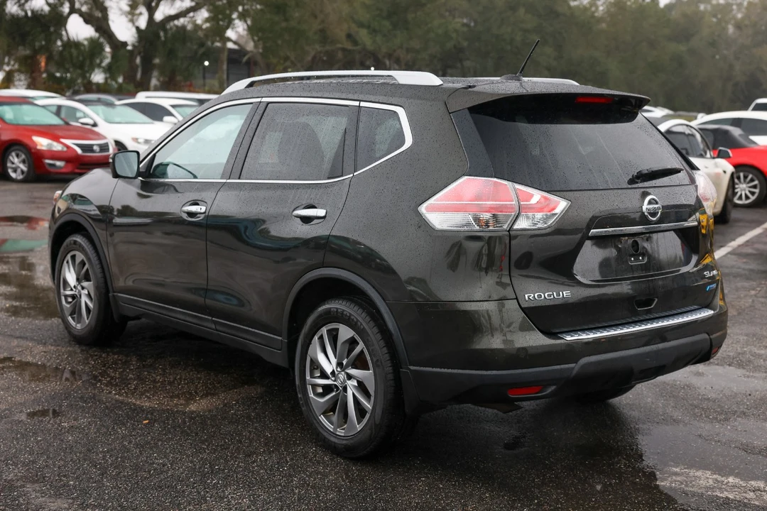 2014 Nissan Rogue - Image 5 of 12