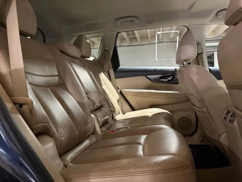 2014 Nissan Rogue - Image 11 of 12