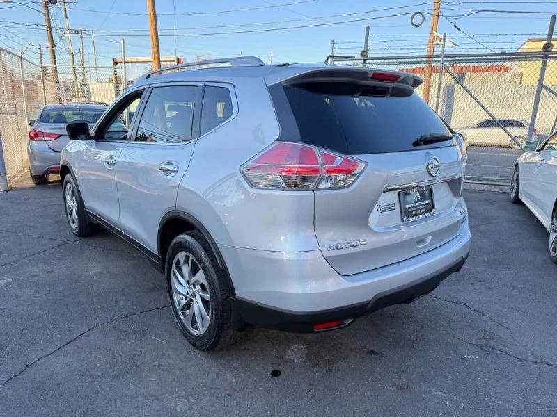 2014 Nissan Rogue - Image 4 of 12