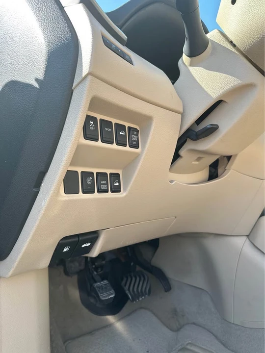 2014 Nissan Rogue - Image 15 of 20
