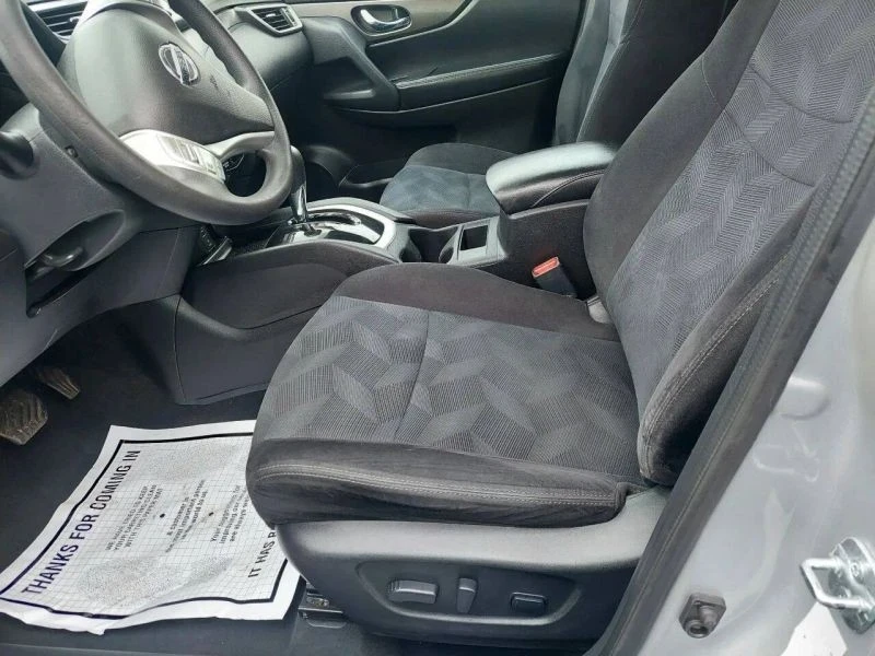 2014 Nissan Rogue - Image 9 of 12