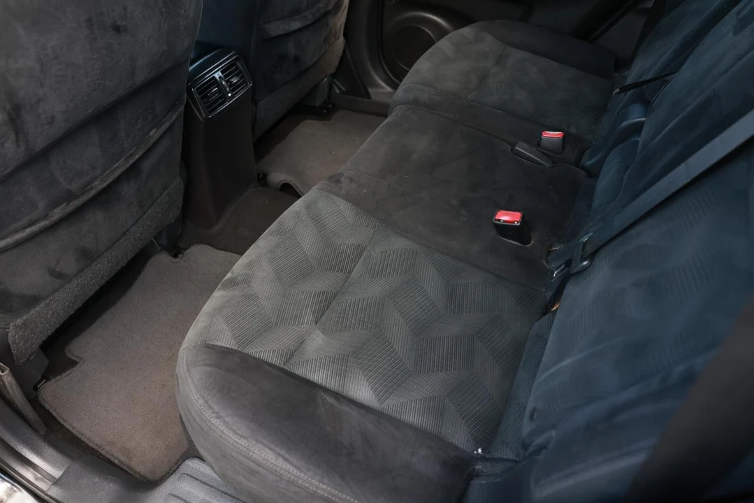 2014 Nissan Rogue - Image 10 of 21
