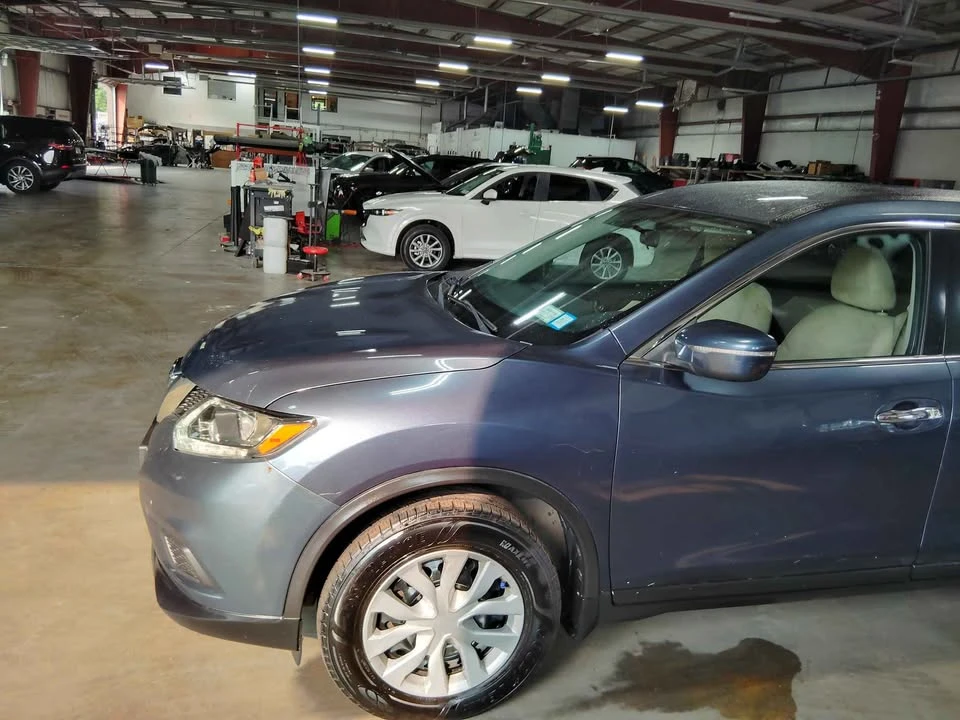 2014 Nissan Rogue - Image 15 of 16