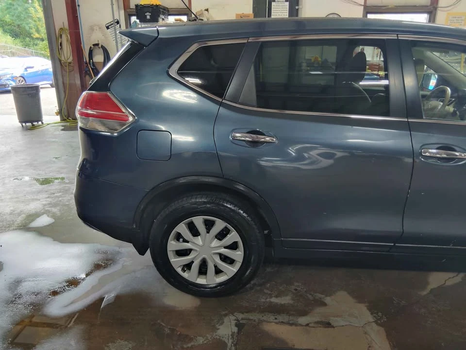 2014 Nissan Rogue - Image 11 of 16