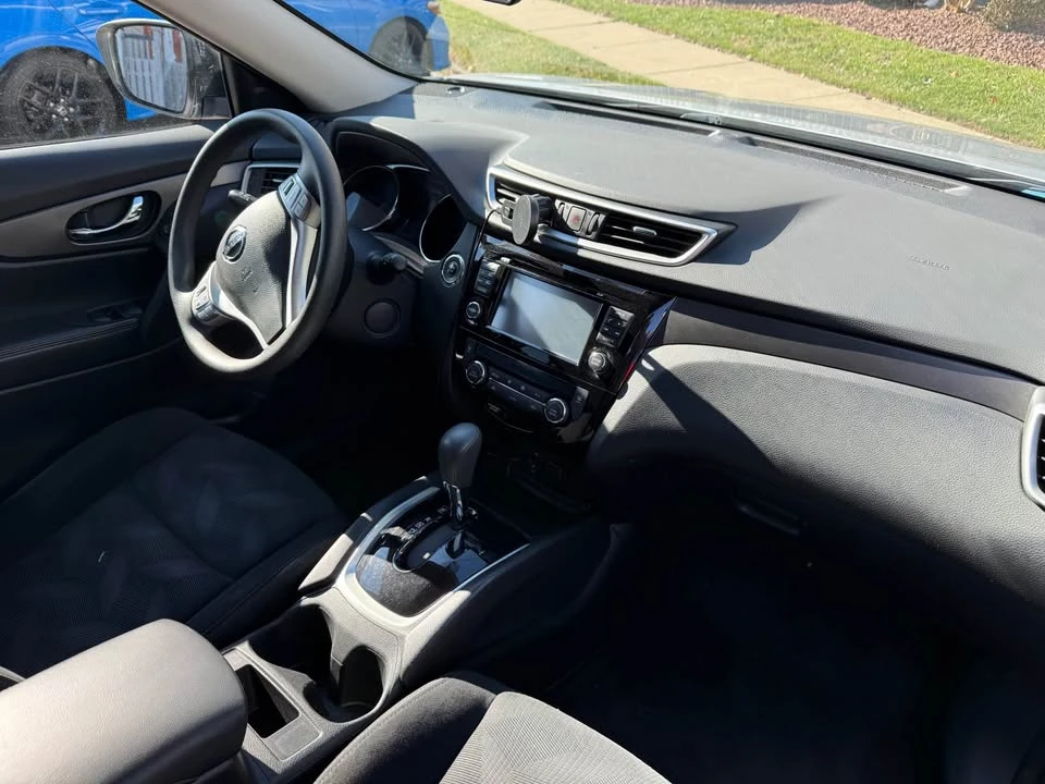 2014 Nissan Rogue - Image 5 of 13