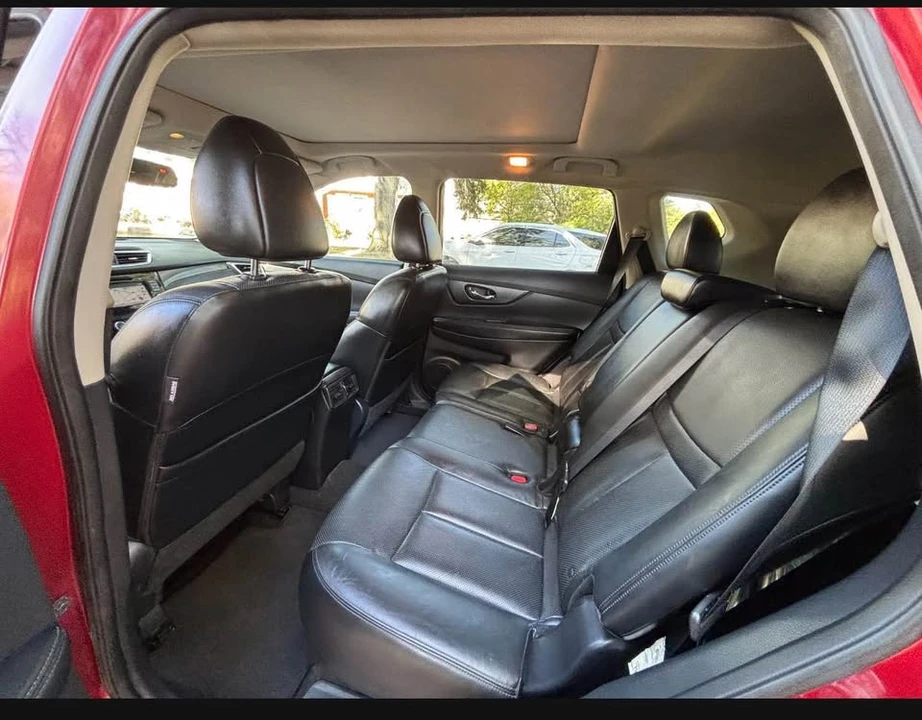 2014 Nissan Rogue - Image 4 of 12