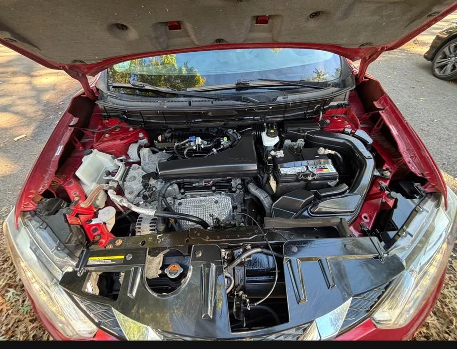 2014 Nissan Rogue - Image 8 of 12