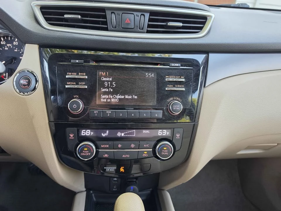 2014 Nissan Rogue - Image 6 of 11