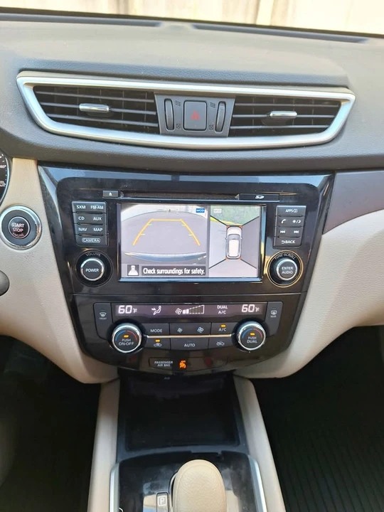 2014 Nissan Rogue - Image 10 of 13