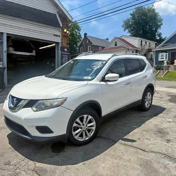 2014 Nissan Rogue SV Sport Utility 4D