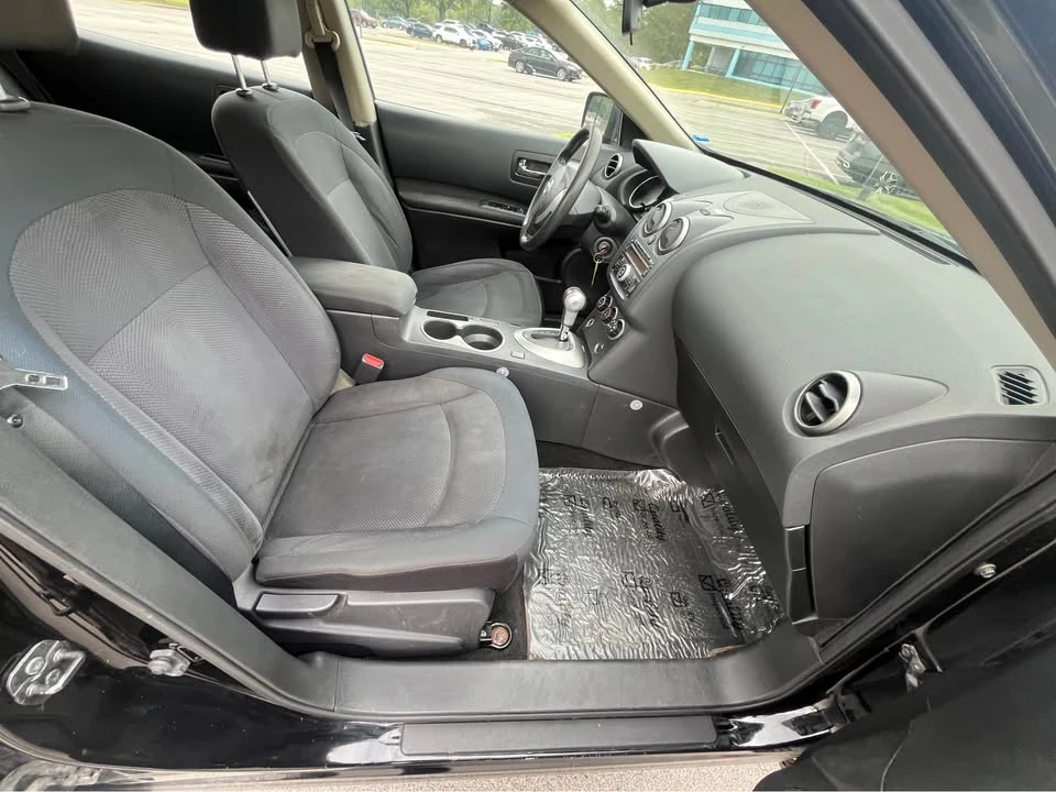 2014 Nissan Rogue - Image 11 of 15