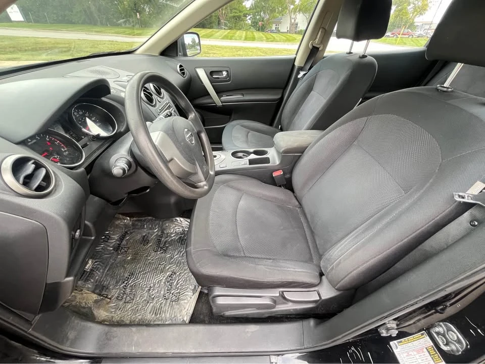 2014 Nissan Rogue - Image 10 of 15
