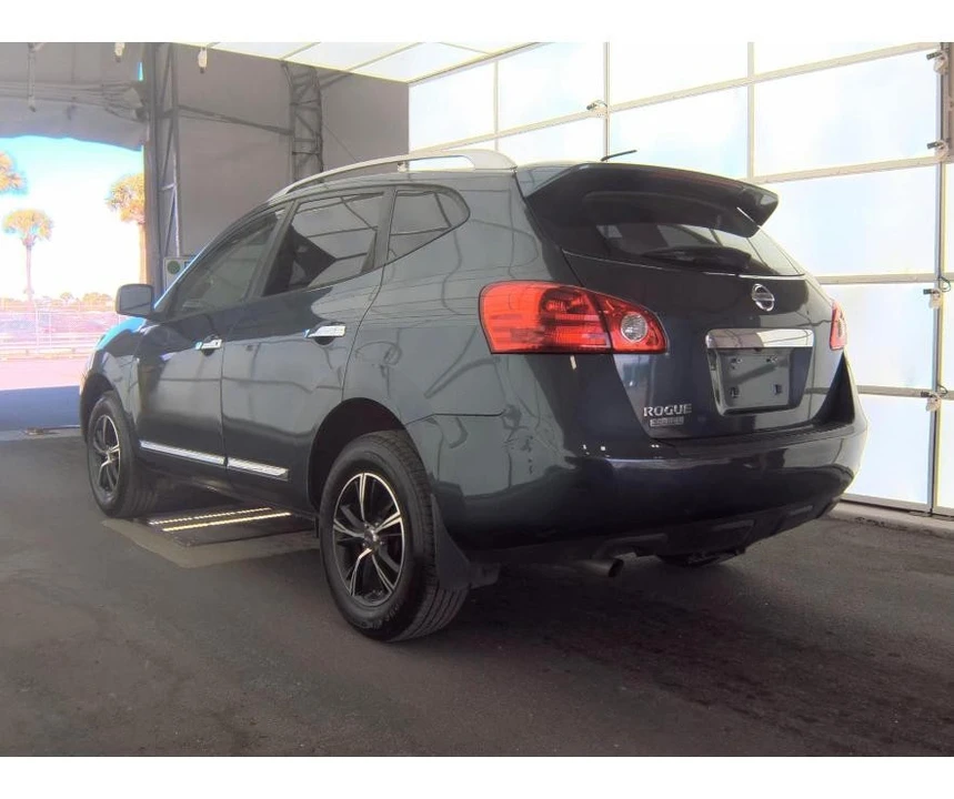 2014 Nissan Rogue - Image 7 of 16