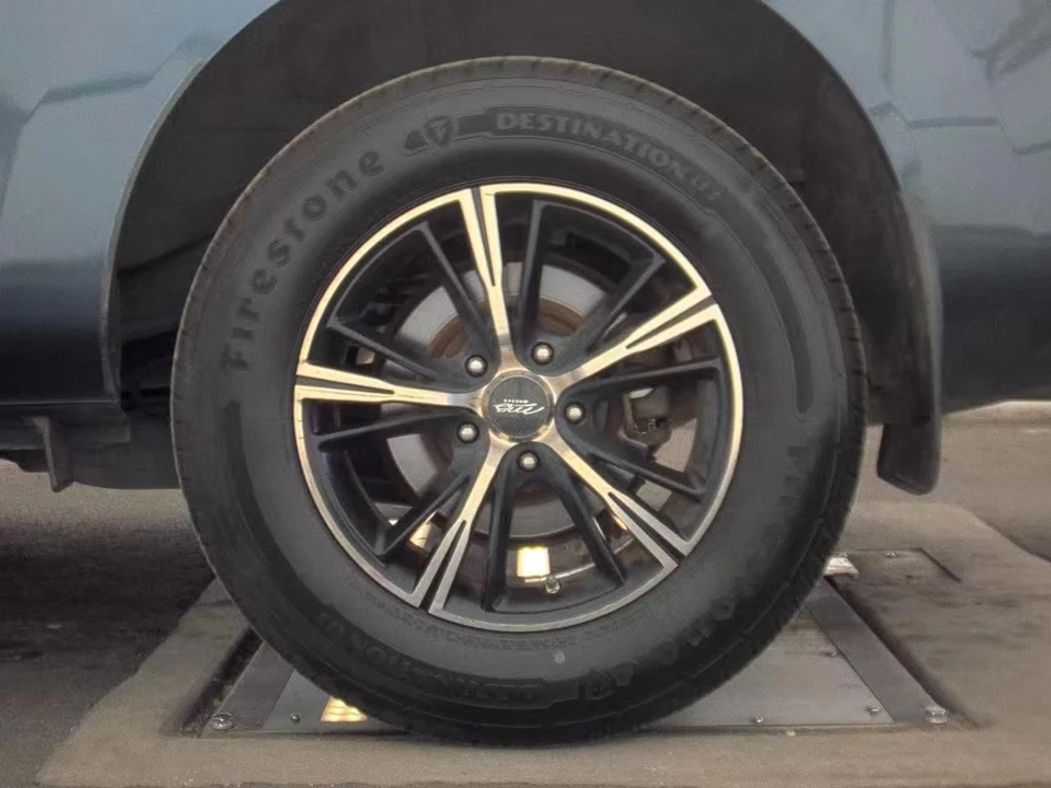 2014 Nissan Rogue - Image 8 of 16