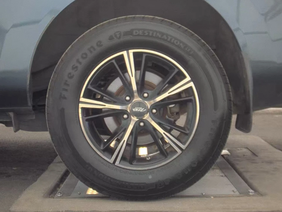 2014 Nissan Rogue - Image 8 of 12