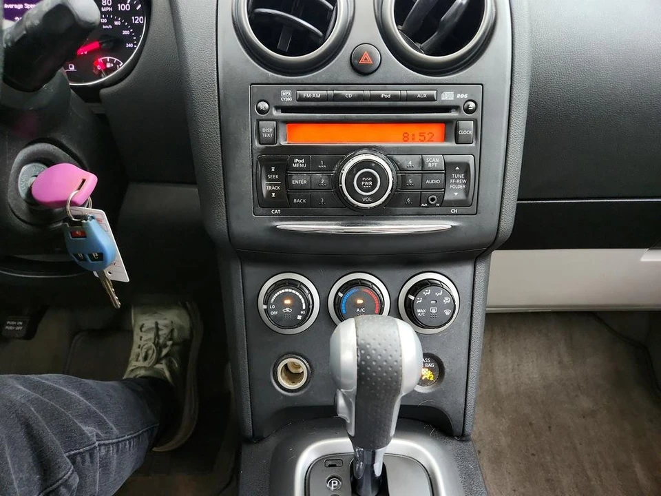 2014 Nissan Rogue - Image 18 of 21
