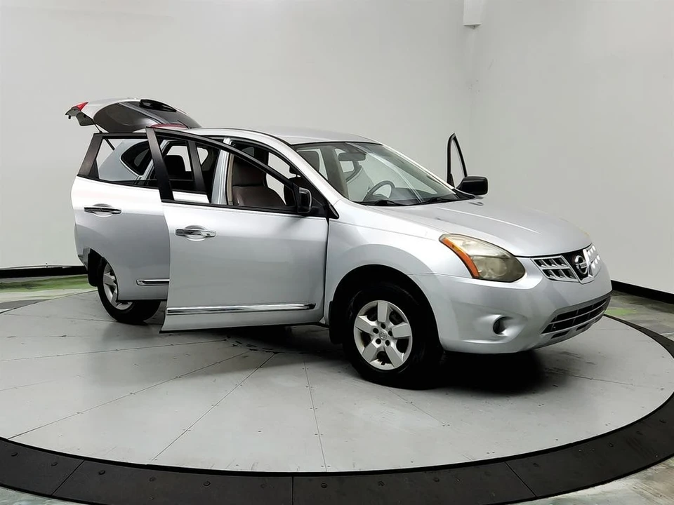 2014 Nissan Rogue - Image 10 of 21