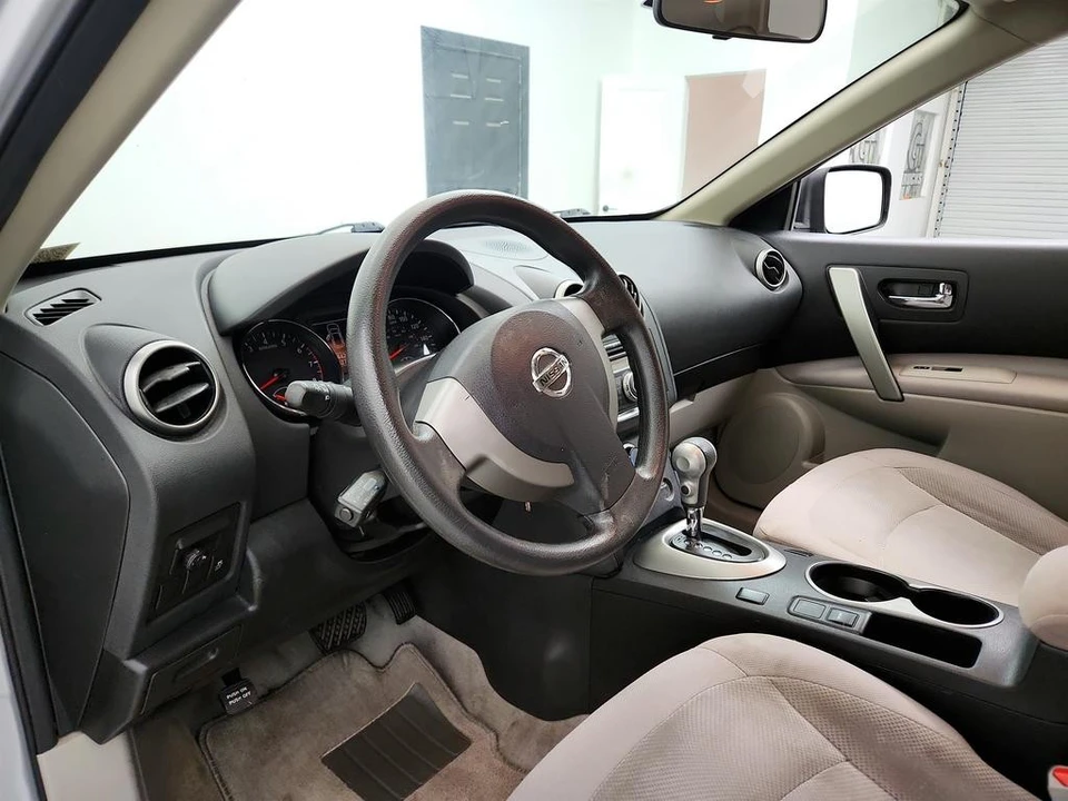 2014 Nissan Rogue - Image 13 of 21