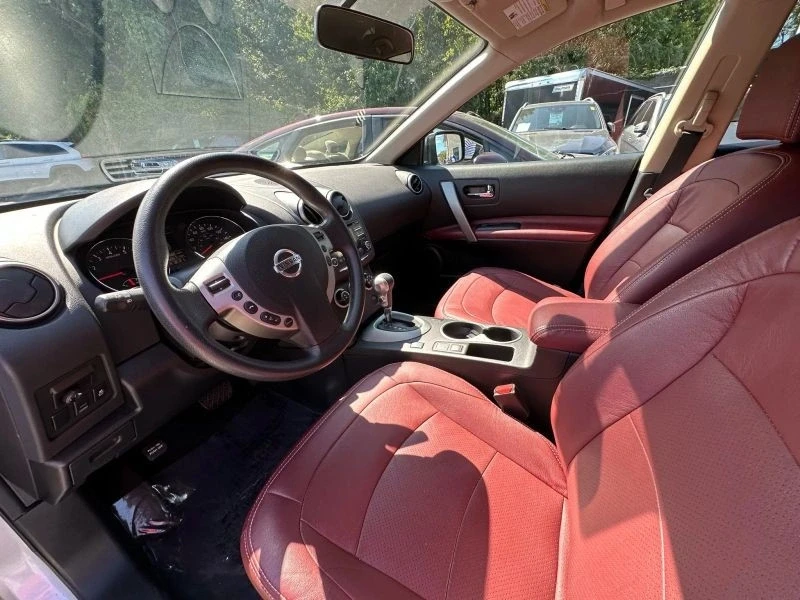 2014 Nissan Rogue - Image 11 of 12