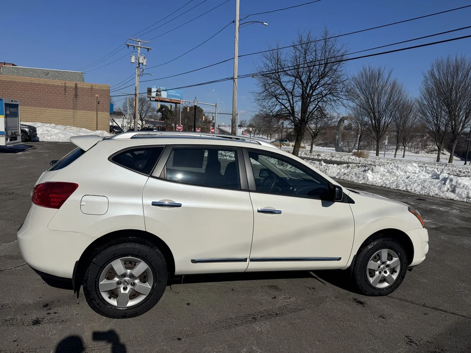 2014 Nissan Rogue - Image 2 of 21