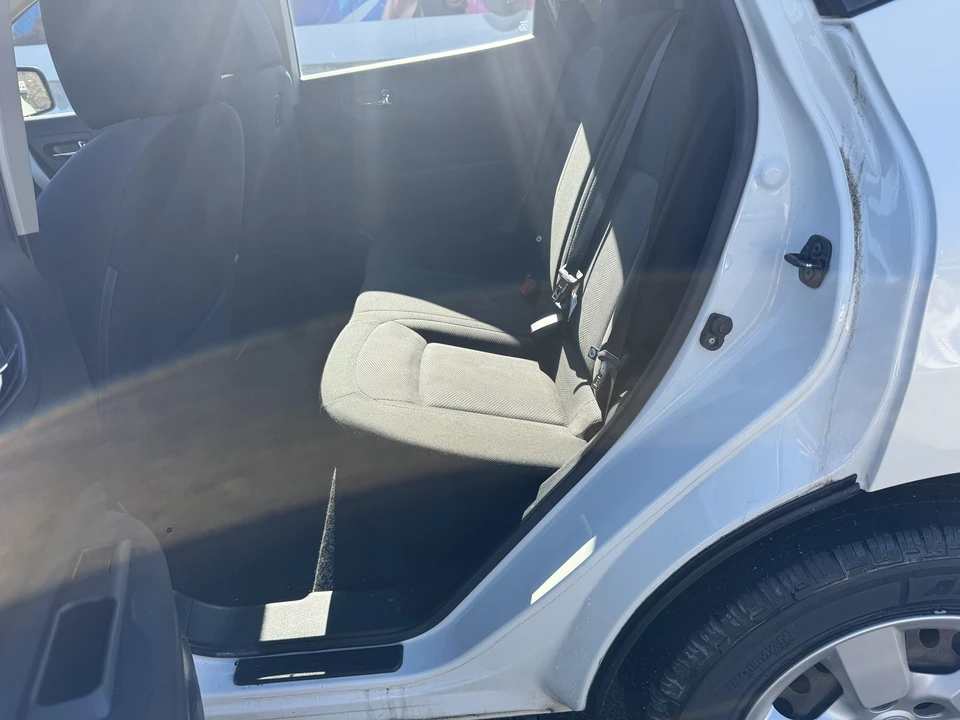2014 Nissan Rogue - Image 13 of 21