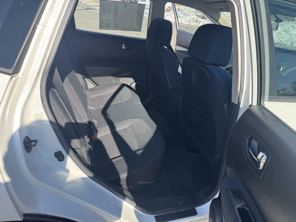 2014 Nissan Rogue - Image 11 of 21