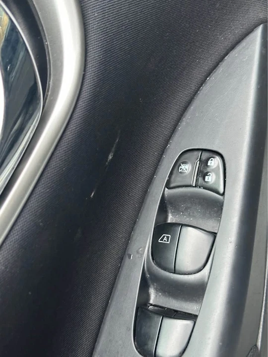 2014 Nissan Sentra 7th Gen - Image 12 of 16