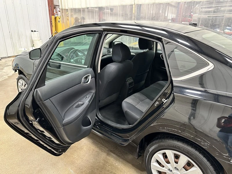 2014 Nissan Sentra 7th Gen - Image 11 of 21