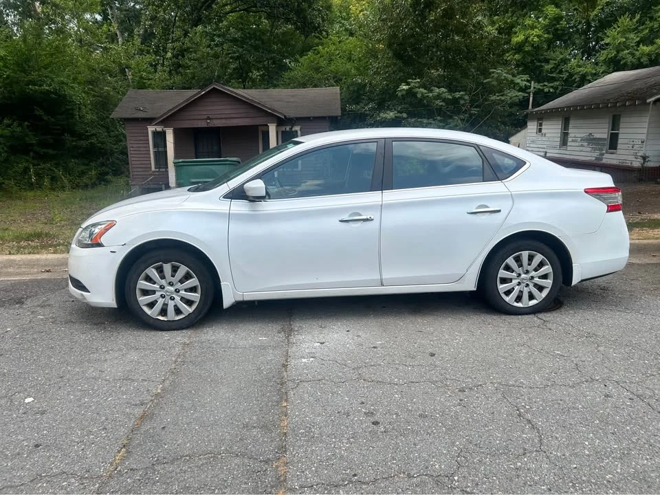 2014 Nissan Sentra 7th Gen - Image 4 of 6