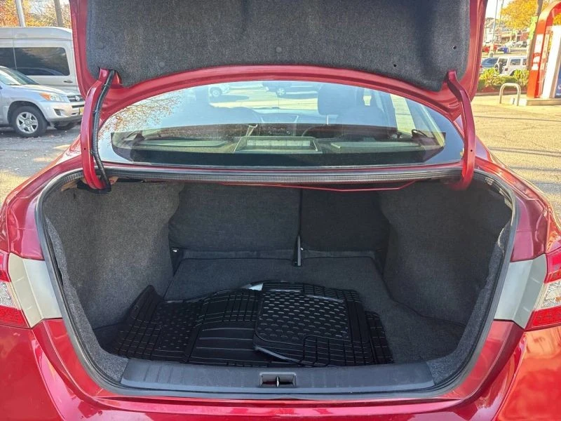 2014 Nissan Sentra 7th Gen - Image 11 of 12