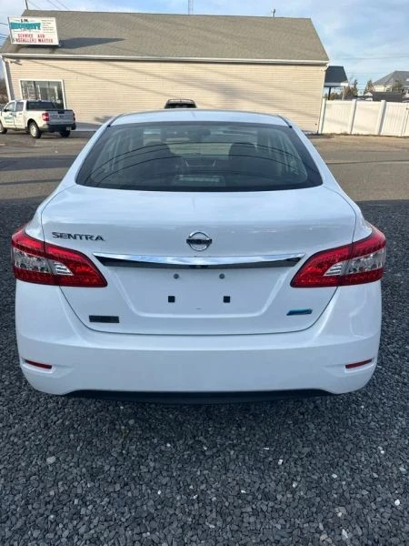 2014 Nissan Sentra 7th Gen - Image 4 of 12