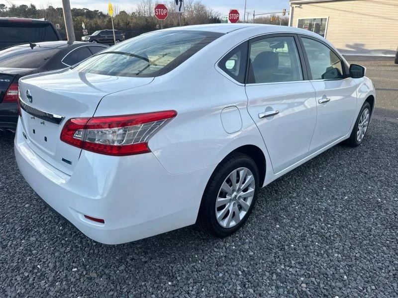 2014 Nissan Sentra 7th Gen - Image 5 of 12