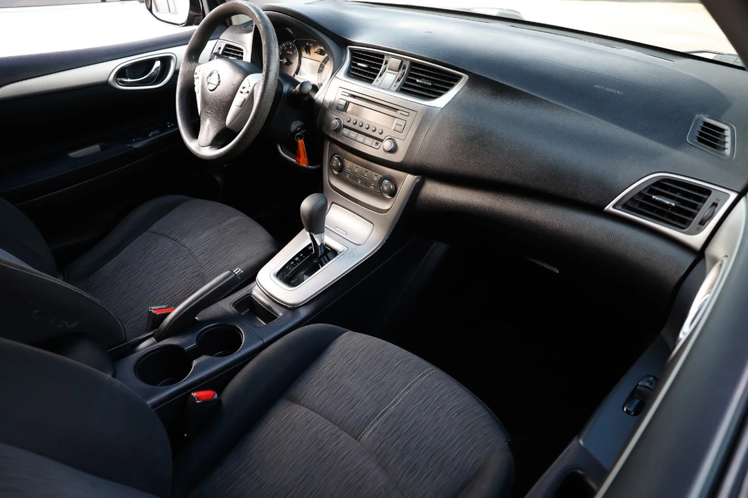 2014 Nissan Sentra 7th Gen - Image 16 of 21