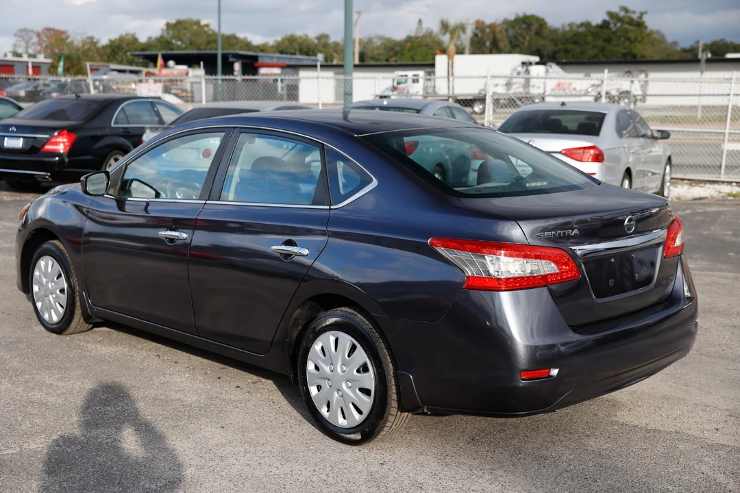 2014 Nissan Sentra 7th Gen - Image 5 of 21