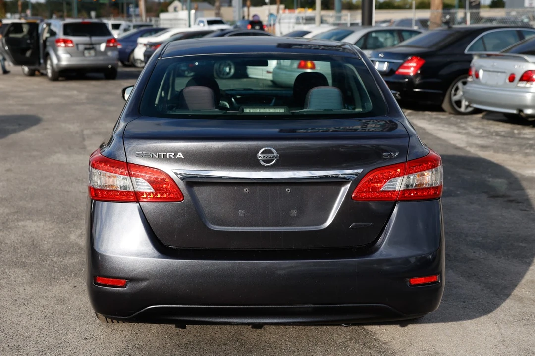 2014 Nissan Sentra 7th Gen - Image 9 of 21