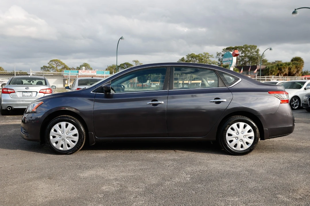 2014 Nissan Sentra 7th Gen - Image 3 of 21