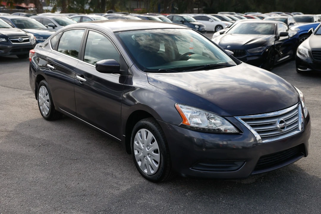 2014 Nissan Sentra 7th Gen - Image 15 of 21