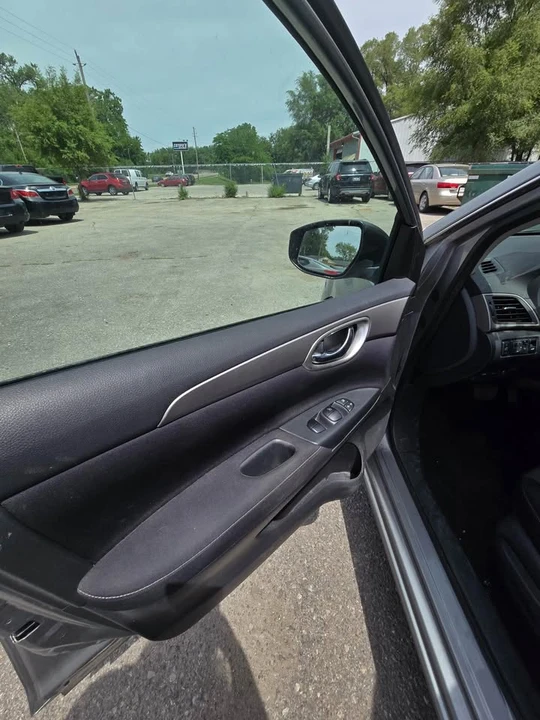 2014 Nissan Sentra 7th Gen - Image 13 of 14