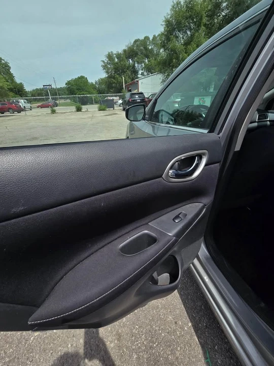 2014 Nissan Sentra 7th Gen - Image 9 of 14