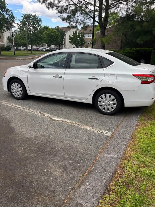 2014 Nissan Sentra 7th Gen - Image 4 of 4