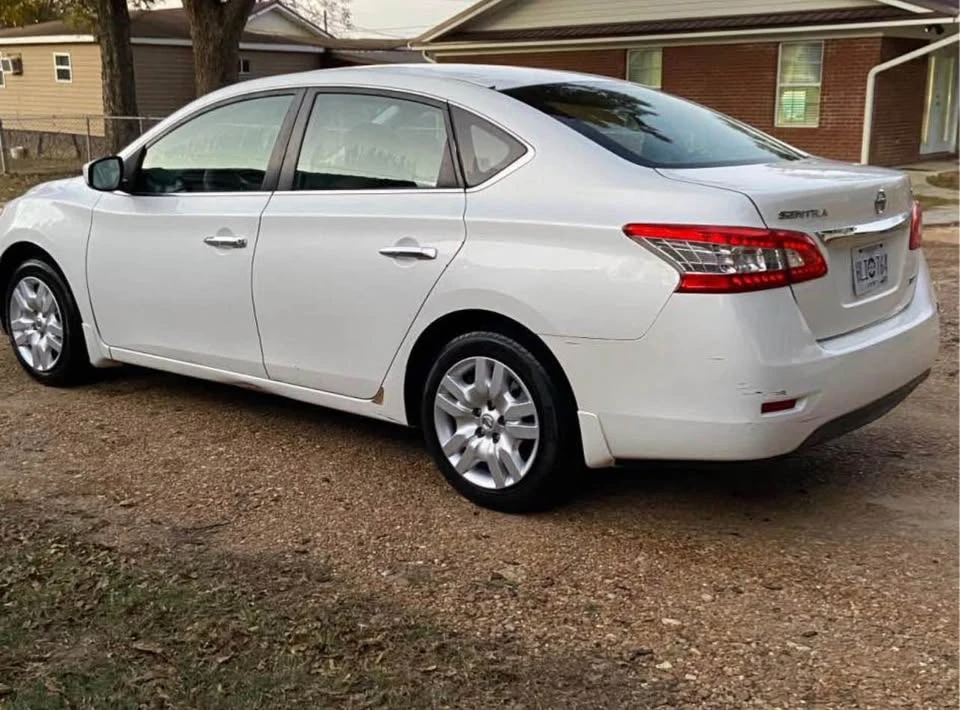 2014 Nissan Sentra 7th Gen - Image 3 of 4