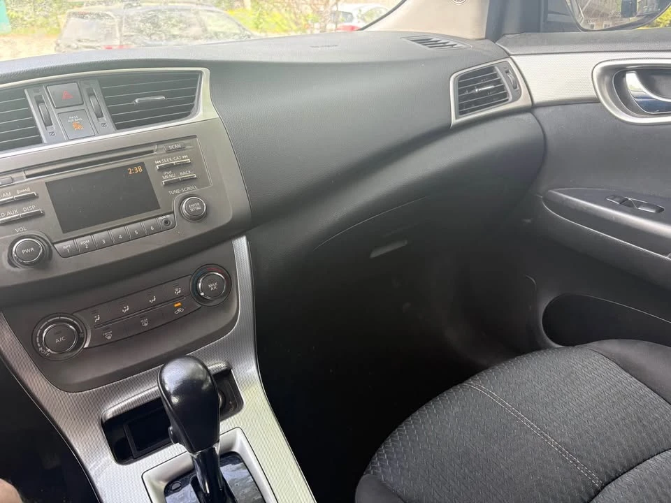 2014 Nissan Sentra 7th Gen - Image 9 of 11