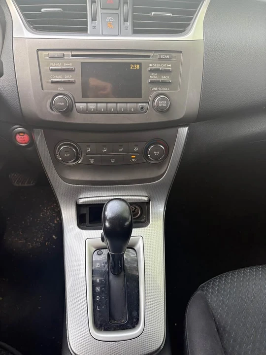 2014 Nissan Sentra 7th Gen - Image 10 of 11