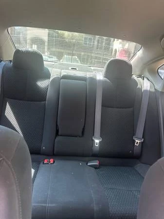 2014 Nissan Sentra 7th Gen - Image 5 of 10
